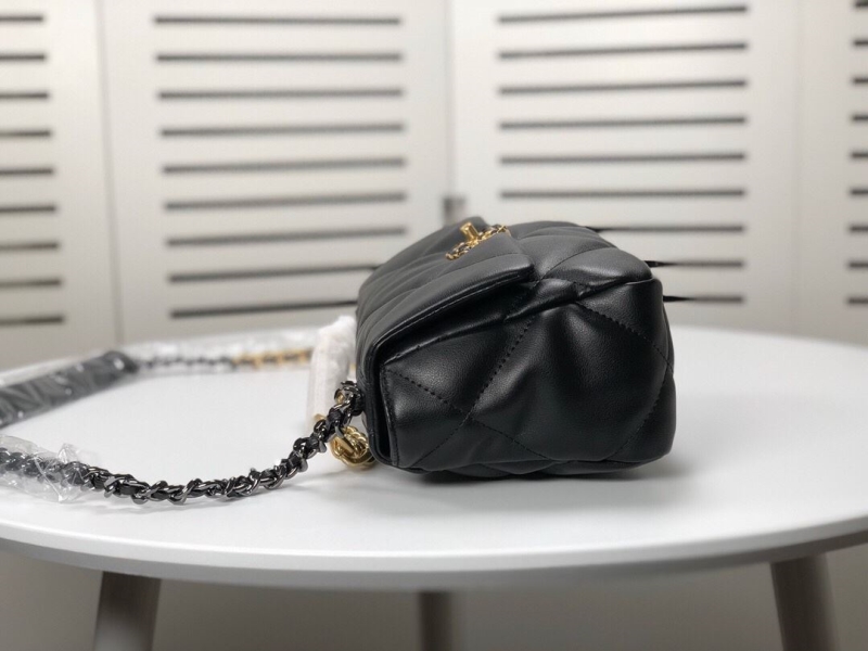 Chanel 19 Bags